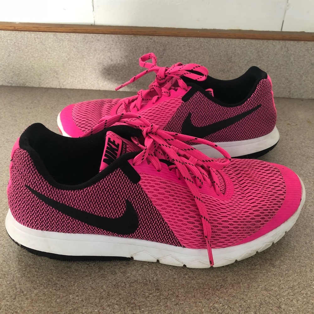 Pink Nike’s